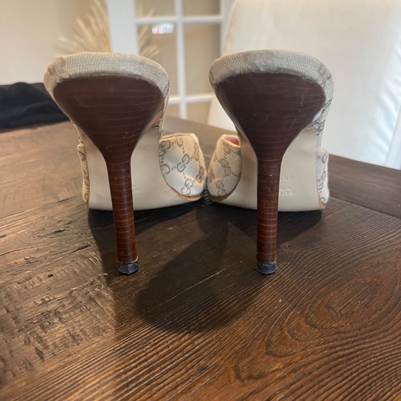 Gucci Tan Sandle - Picture 4 of 5